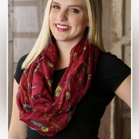 Warner Bros. Accessories - Harry Potter Golden Snitch Infinity Scarf